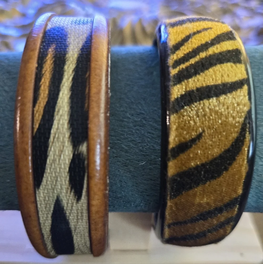 📣 2 Fashion Bold Animal Print Bracelets Leopard 🐆🦁 Size S/M Tiger 🐅🐯 Size L